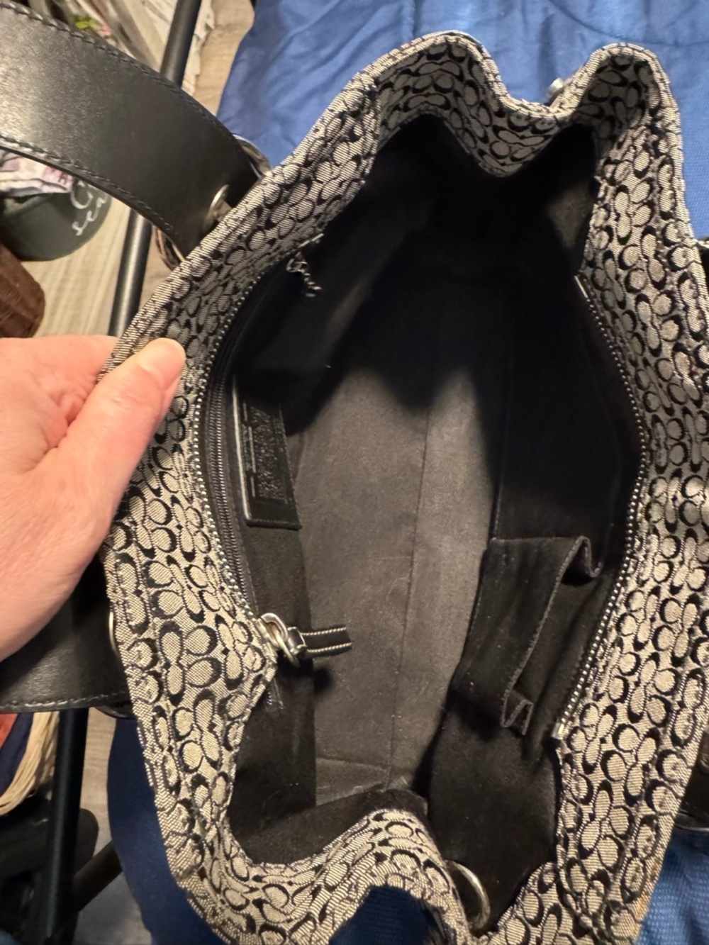 Coach Black and Gray Signature Jacquard Tote - Picture 4 of 10